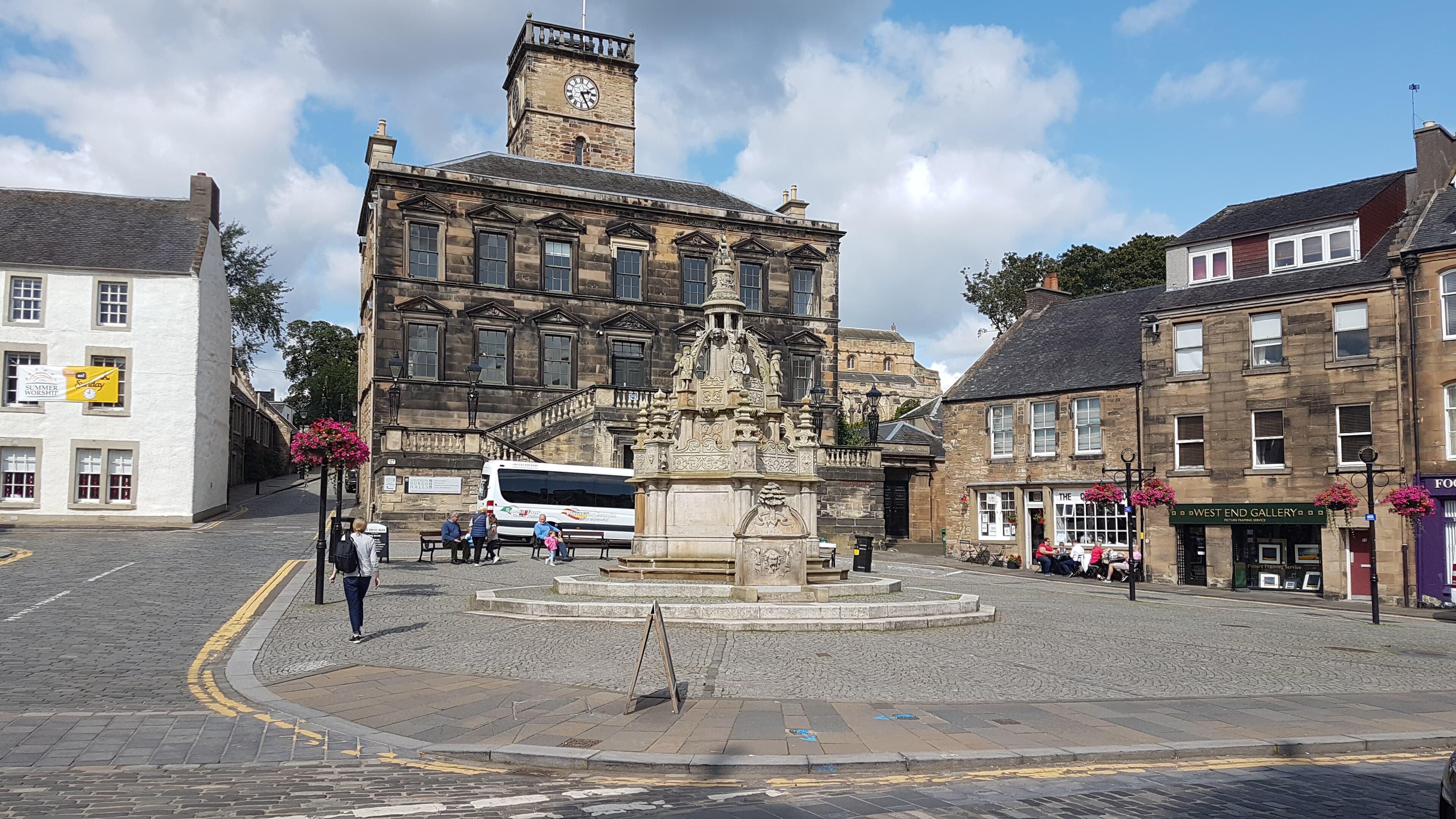 Dog-friendly Linlithgow