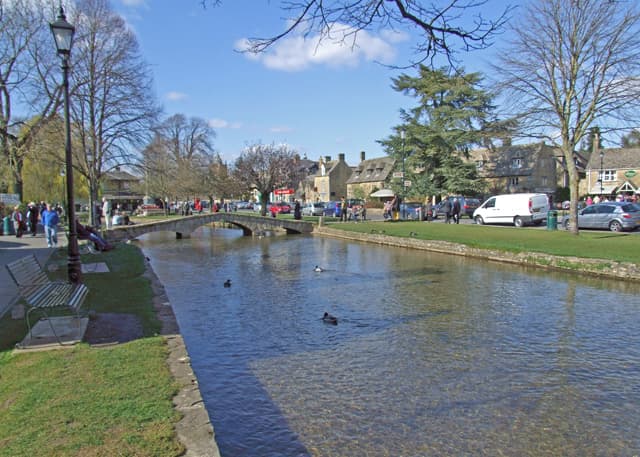 Dog-friendly Bourton-on-the-Water
